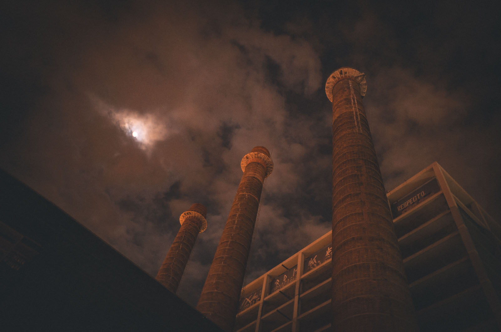 Barcelona prin obiectiv: fotografie de stradă cu Leica M11-P și Ricoh GR III