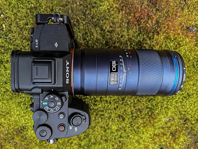 Laowa 180mm f/4.5 1.5x Ultra Macro APO  pe Sony A7R V