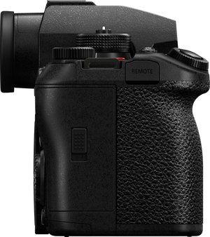 Panasonic Lumix S1R II Body, aparat foto profesional 44MP, filmare 8K, senzor Full Frame, montură L-Mount.