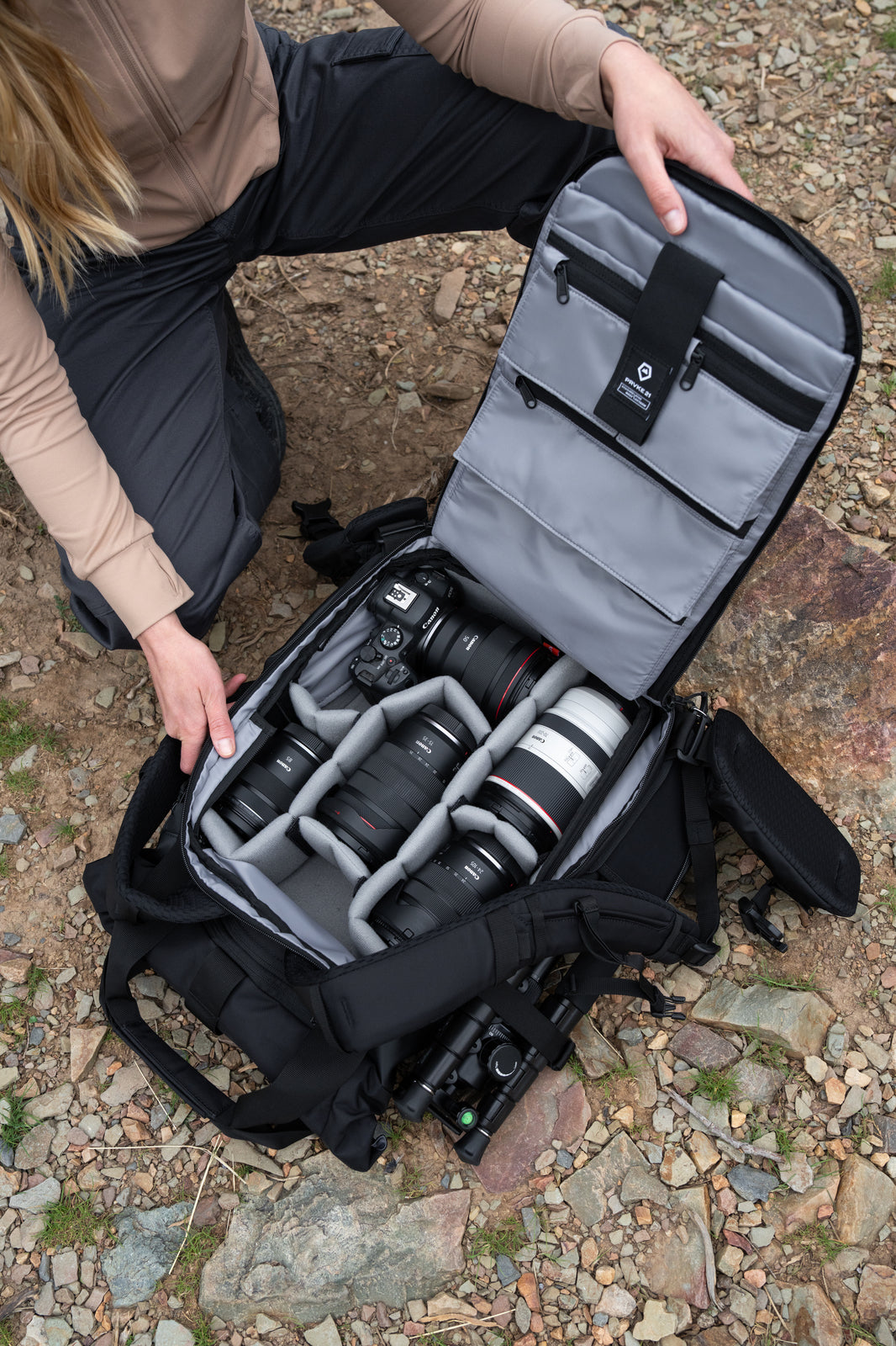 WANDRD Camera Cube Pro Deep – Cub Foto pentru Fernweh 50L și PRVKE 41L