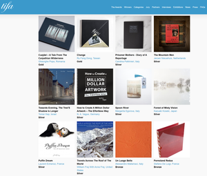 Tokyo International Foto Awards (TIFA) prezentând albumul Cuejdel de Gheorghe Popa ca Gold Winner în 2022.