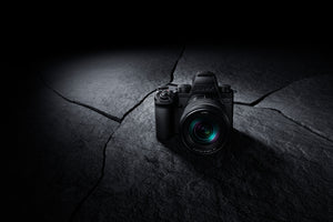 Panasonic Lumix S5IIX Kit cu obiectiv Lumix S 20-60mm, aparat foto Mirrorless Full Frame profesional pentru video și foto.