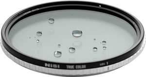 Picături de apă pe sticla filtrului ND NiSi True Color, demonstrând tratamentul hidrofob Nano Coating