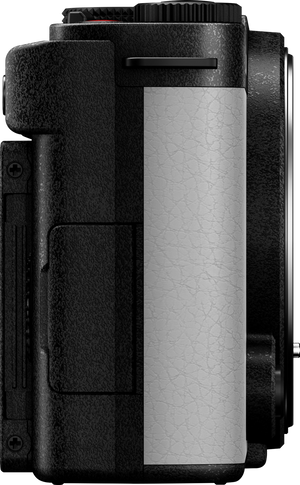 Vedere de aproape a profilului lateral al aparatului foto Panasonic Lumix S9 verde, prezentând porturile HDMI și USB-C