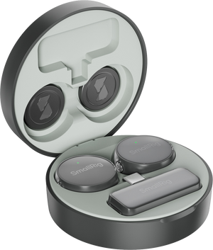 Sistem de microfon wireless SmallRig S-60 versiunea USB-C cu carcasă de încărcare și două transmițătoare, negru.