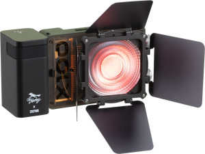 Kit portabil Zhiyun MOLUS X100 RGB editia Cam Mackey echipat cu baterie externa si volete, lumina calda activata pentru filmare profesionala